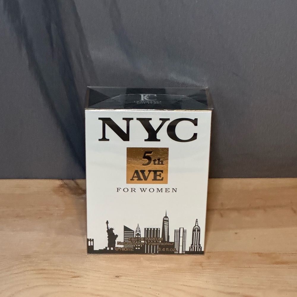 NYC 5th Ave For Women - Gold and Black